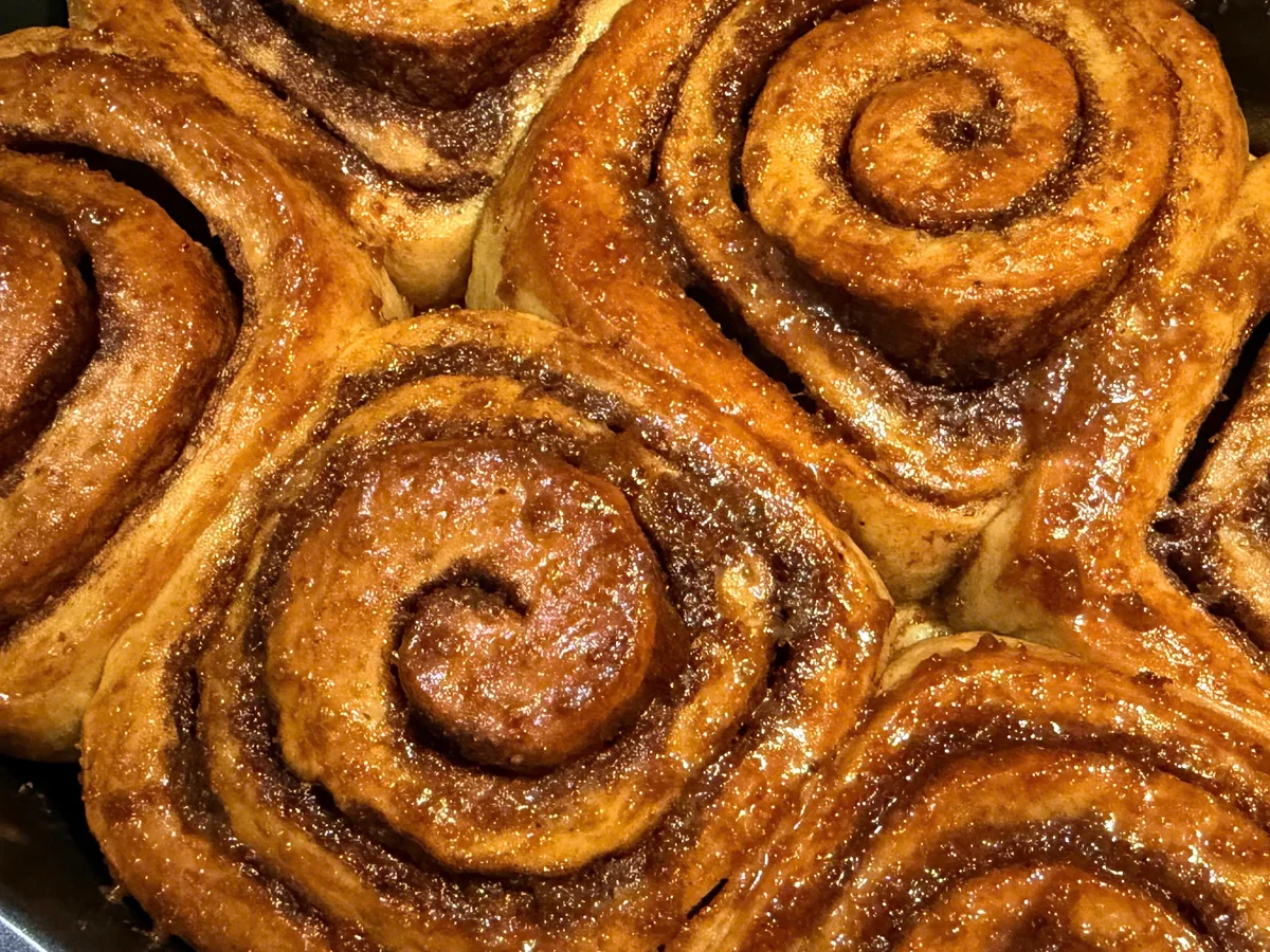 Tray of cinnamon rolls